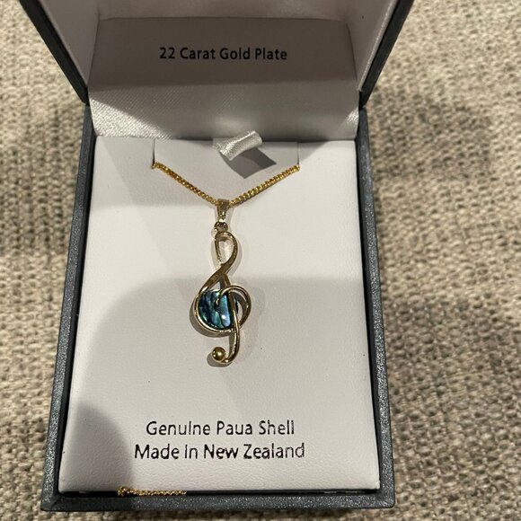 ARIKI Genuine Paua Shell 22-Carat Gold Plated Treble Clef Necklace - Picture 2 of 2